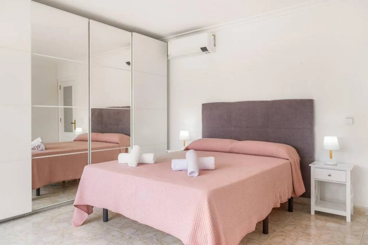 S Olivera Port d'Addaia Tatil Evi